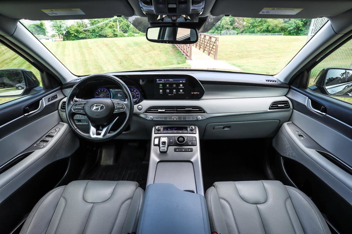 2020 Hyundai Palisade SEL photo 2