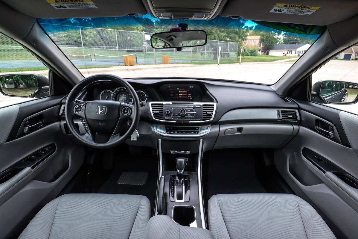 2014 Honda Accord LX photo 2