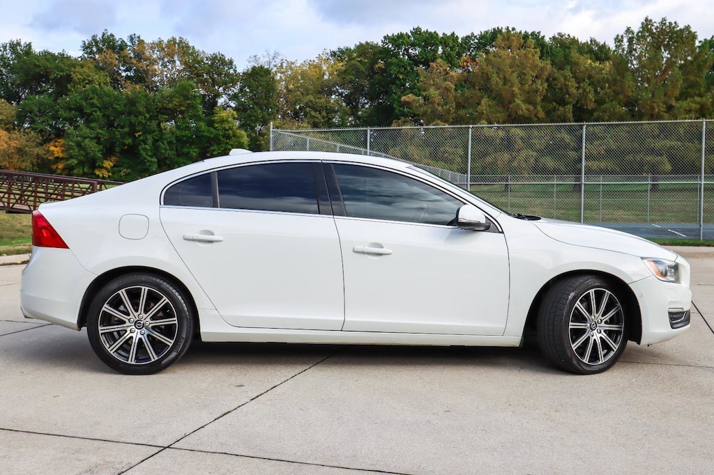 Used 2016 Volvo S60 T5 Platinum Inscription 4dr Car