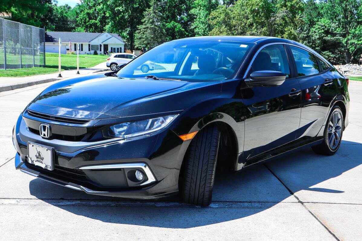 2019 Honda Civic EX-L photo 3