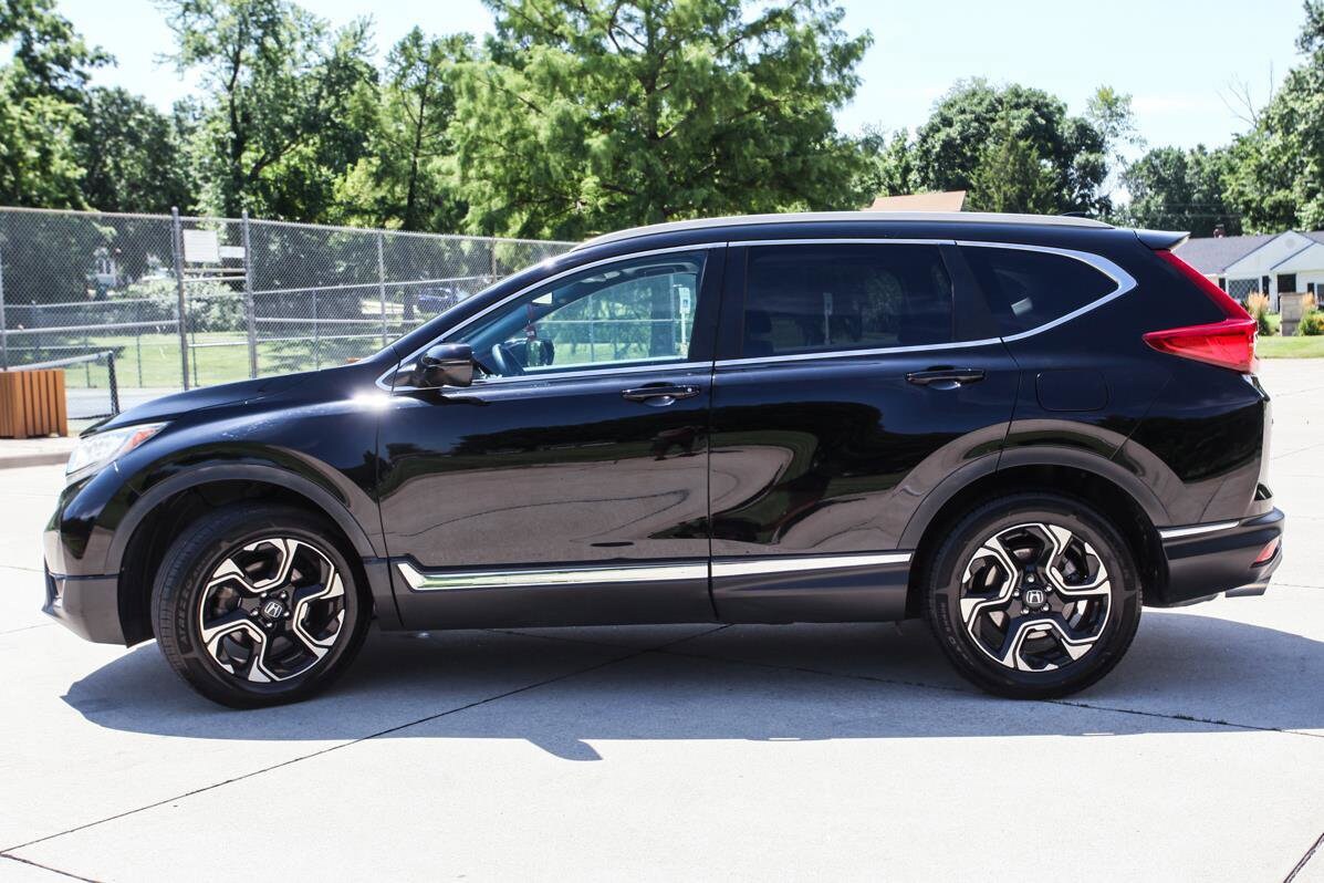 2018 Honda CR-V Touring photo 3