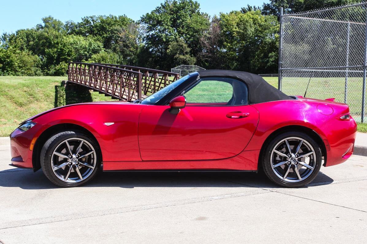 2016 Mazda MX-5 Miata Miata Grand Touring photo 4