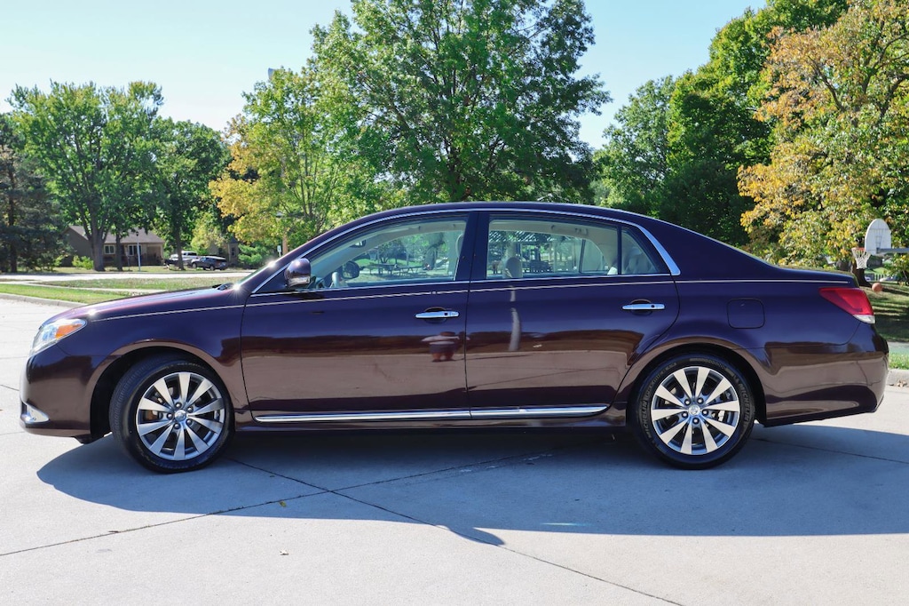 Used 2011 Toyota Avalon Limited 4dr Car