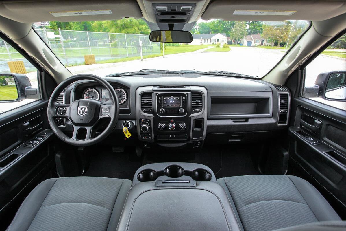 2018 Ram 1500 Express photo 2