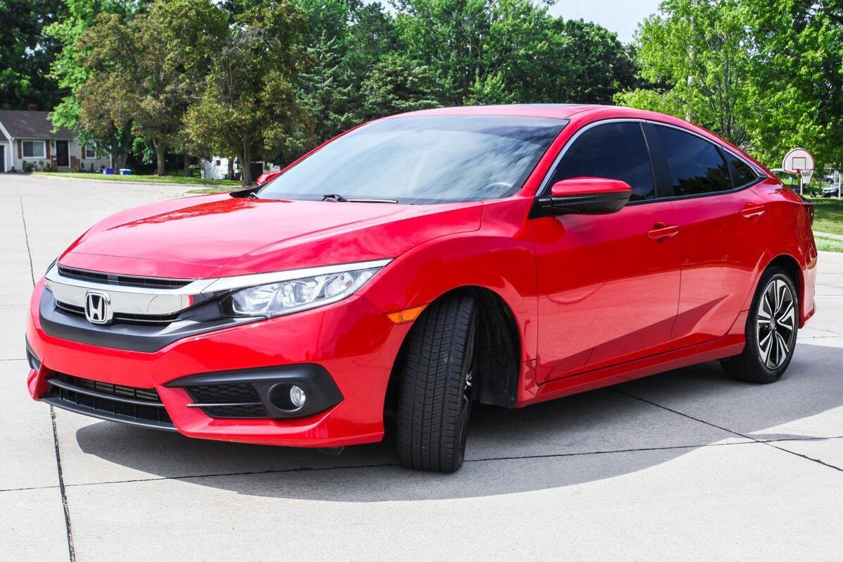 2018 Honda Civic EX-T photo 3