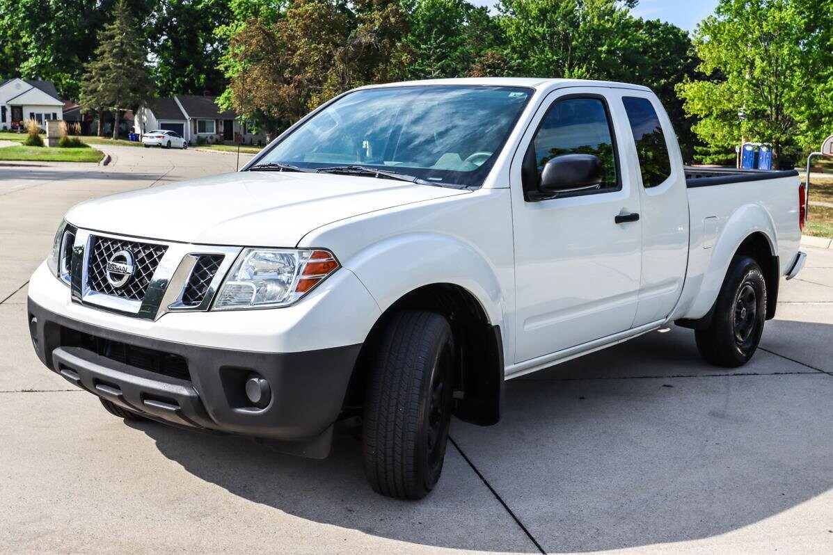 2019 Nissan Frontier S photo 3