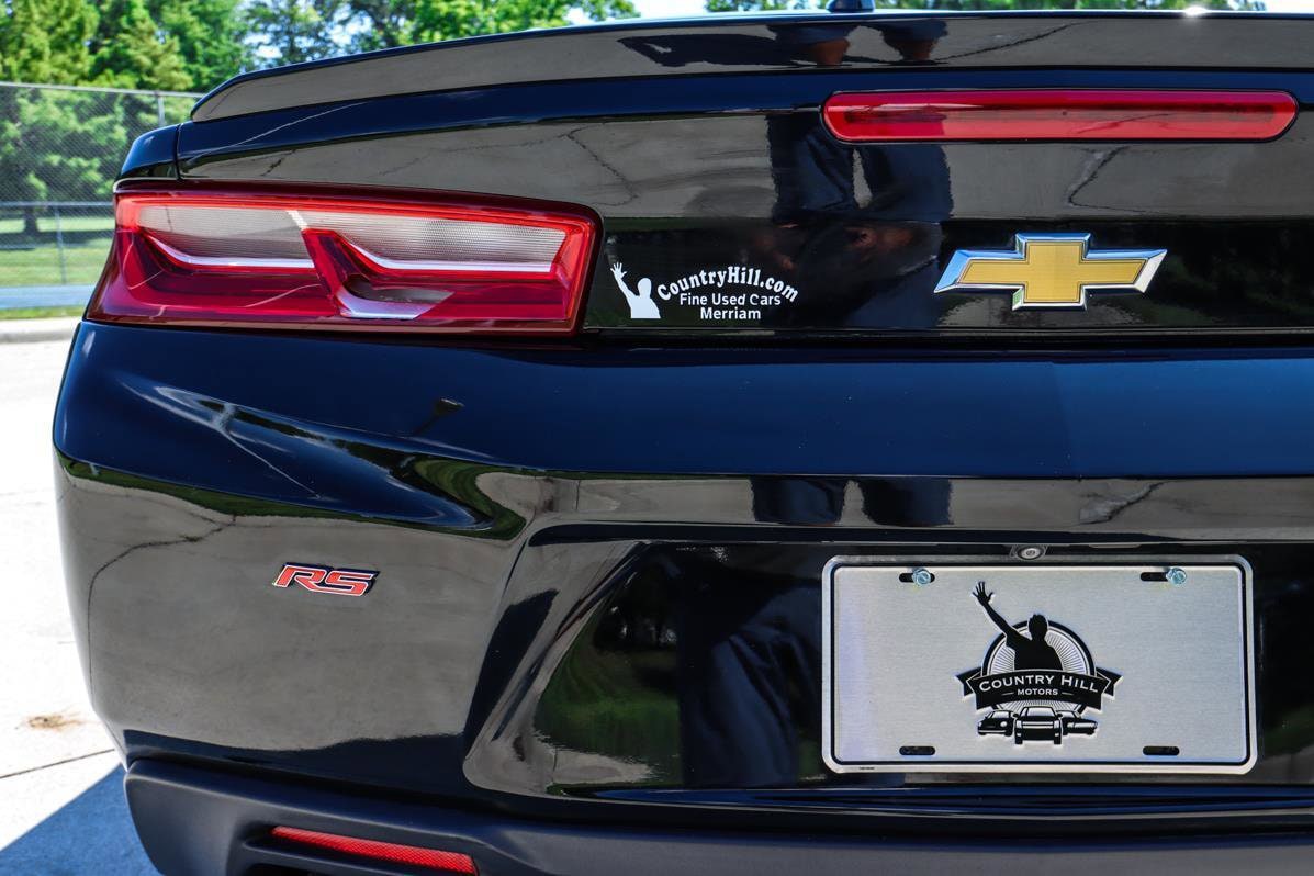 2018 Chevrolet Camaro 1LT photo 5