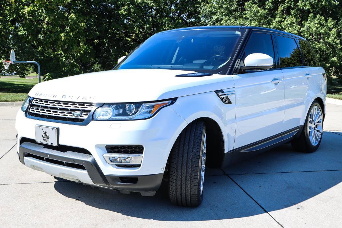 2016 Land Rover Range Rover Sport SuperCharged HSE photo 3
