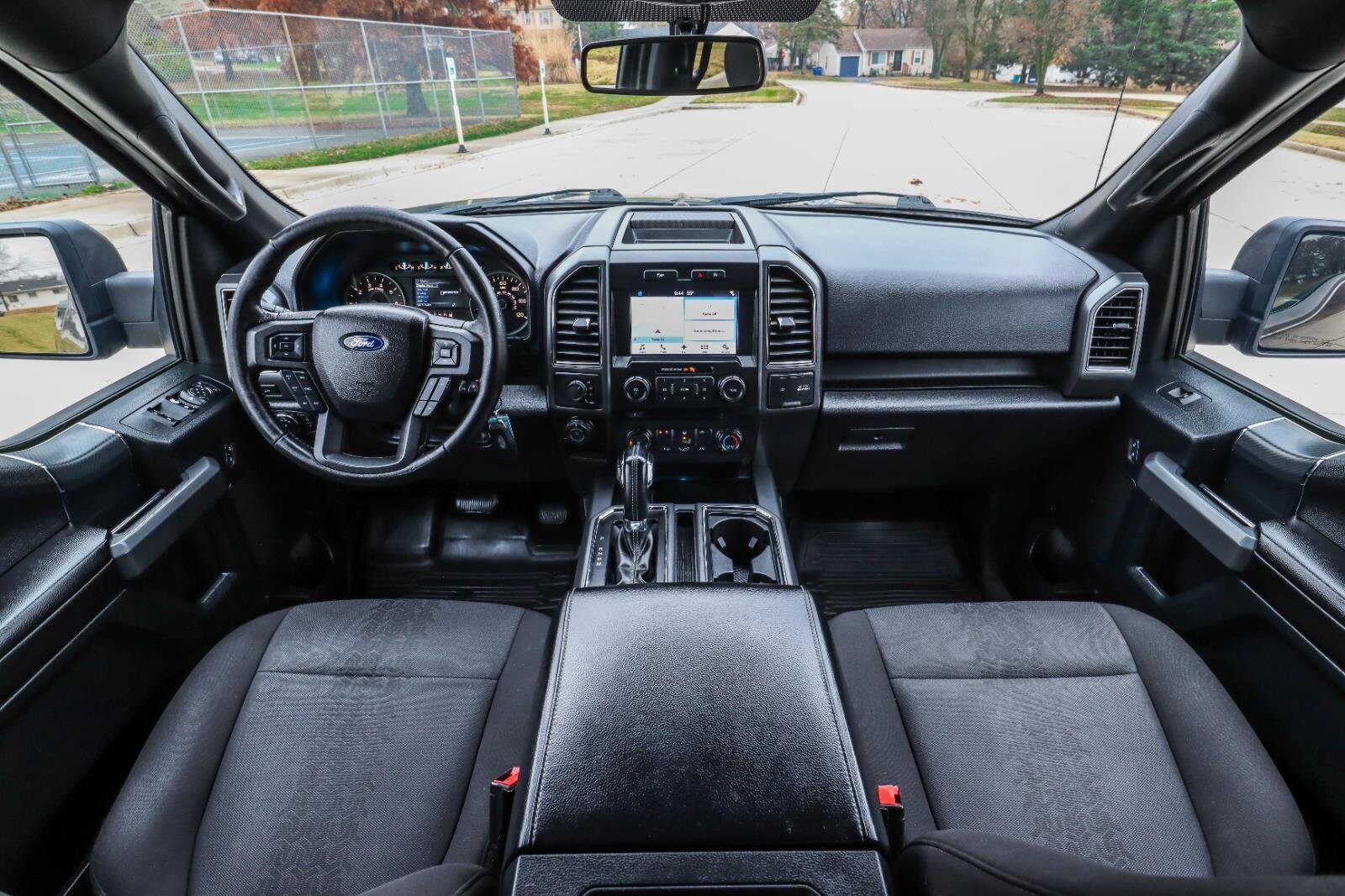 2018 Ford F-150 XLT photo 2