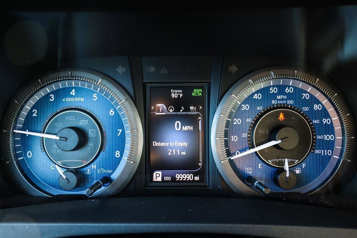 2018 Toyota Sienna XLE Premium photo 2