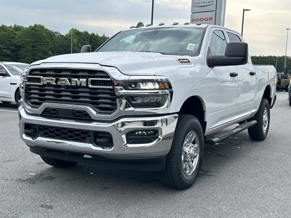 New 2025 Ram 2500 TRADESMAN CREW CAB 4X4 6'4 BOX Pickup