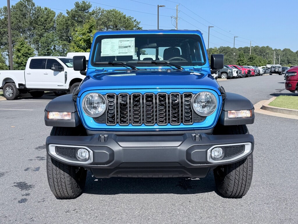 New 2026 Jeep Gladiator SPORT 4X4 Pickup
