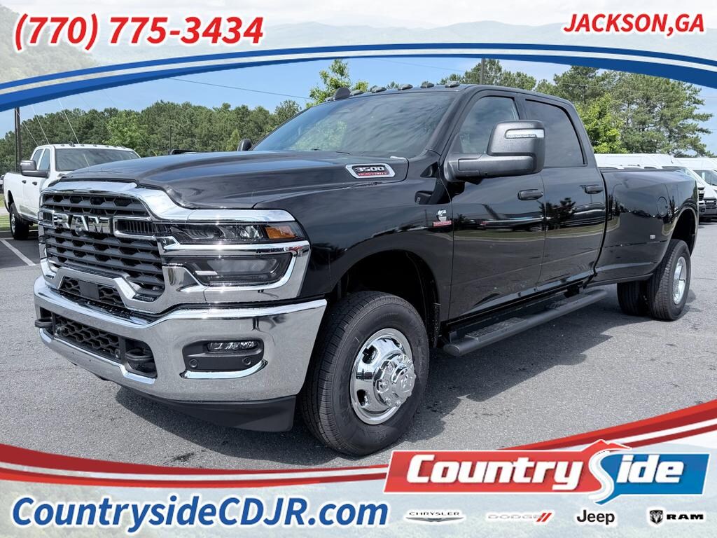 New 2026 Ram 3500 TRADESMAN CREW CAB 4X4 8' BOX Pickup