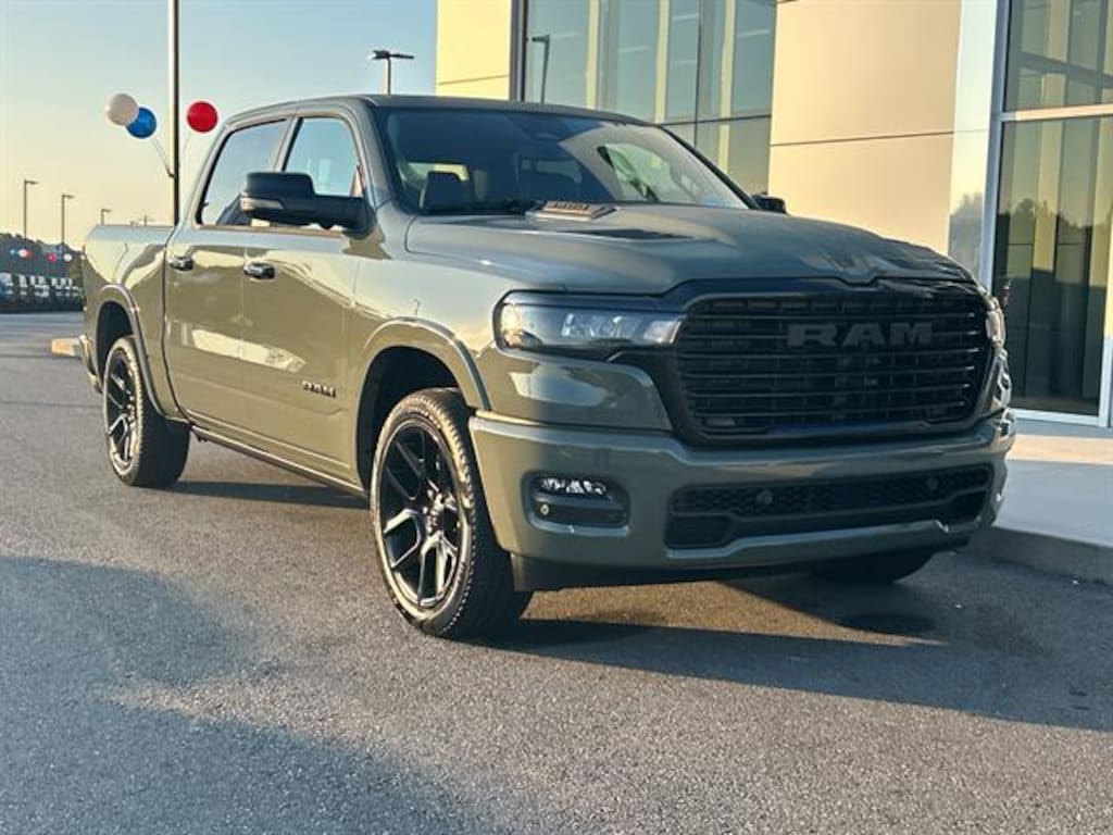 New 2026 Ram 1500 LARAMIE CREW CAB 4X4 5'7 BOX Pickup