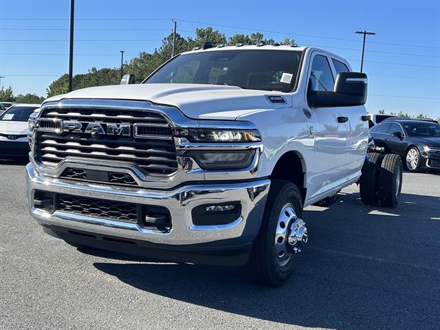 2026 RAM Ram 3500 Chassis Cab Tradesman's photo