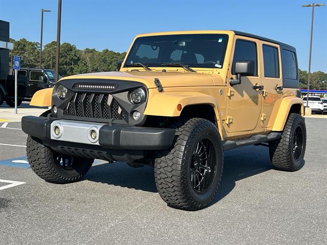 2014 Jeep Wrangler Unlimited Altitude photo 3