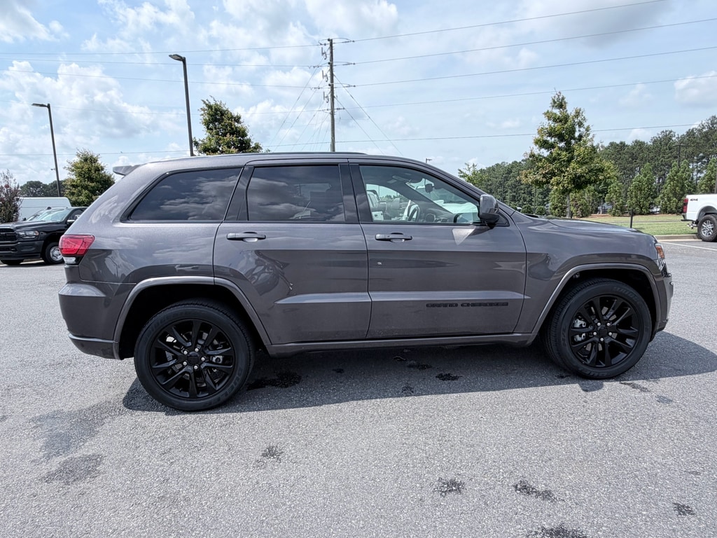 Used 2021 Jeep Grand Cherokee Laredo X Sport Utility