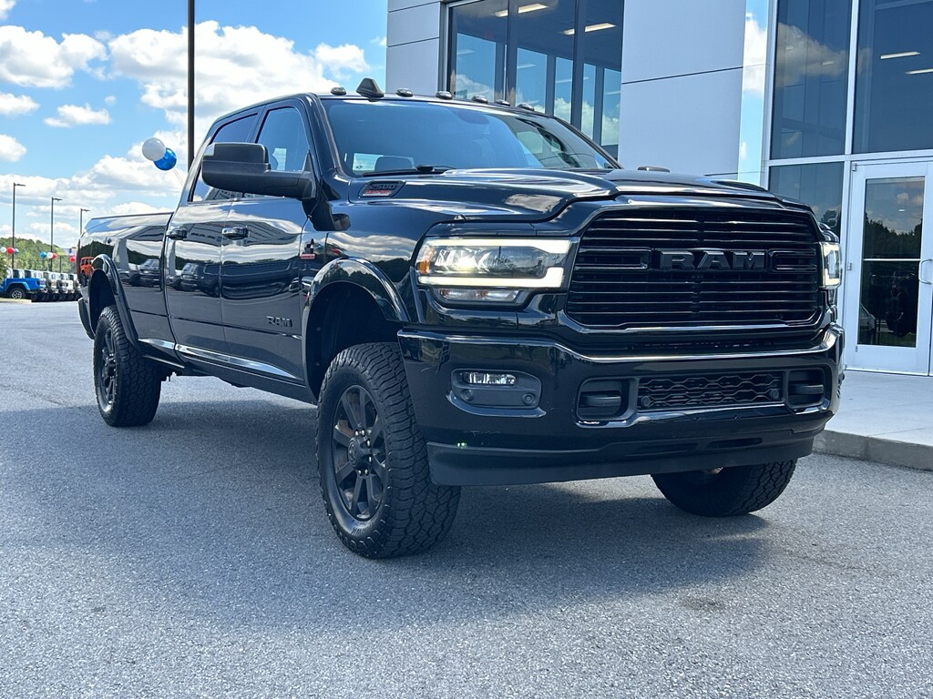 2019 Ram 2500 Laramie photo 3