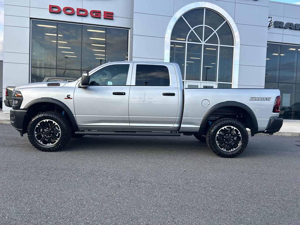 New 2026 Ram 2500 WARLOCK CREW CAB 4X4 6'4 BOX Pickup