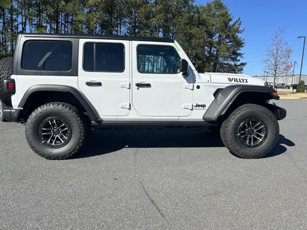 New 2026 Jeep Wrangler 4-DOOR WILLYS Sport Utility