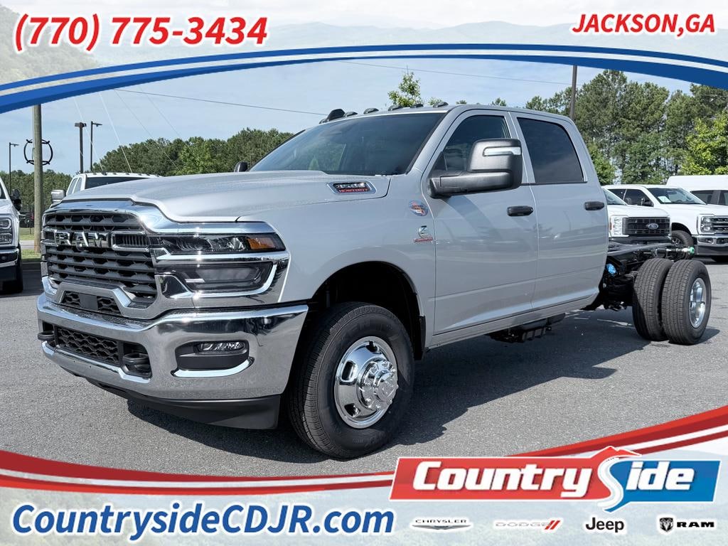 New 2026 Ram 3500 Chassis Cab TRADESMAN CREW 4X4 60' CA Pickup