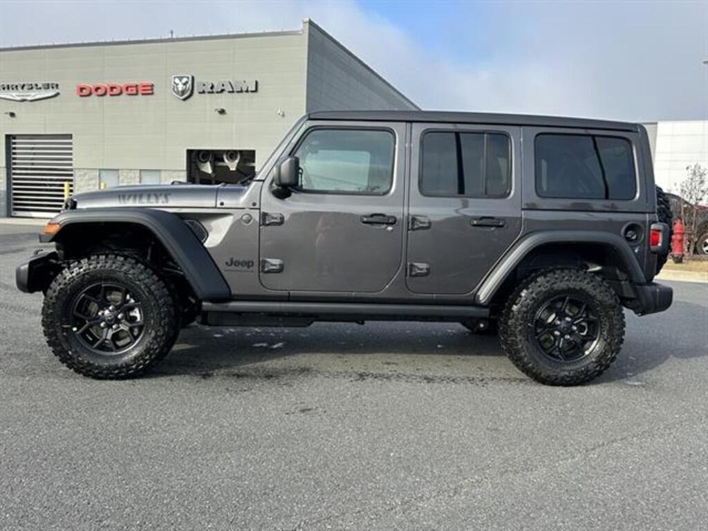 New 2026 Jeep Wrangler 4-DOOR WILLYS Sport Utility