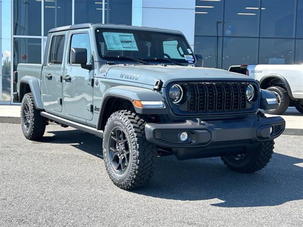 New 2025 Jeep Gladiator WILLYS 4X4 Pickup