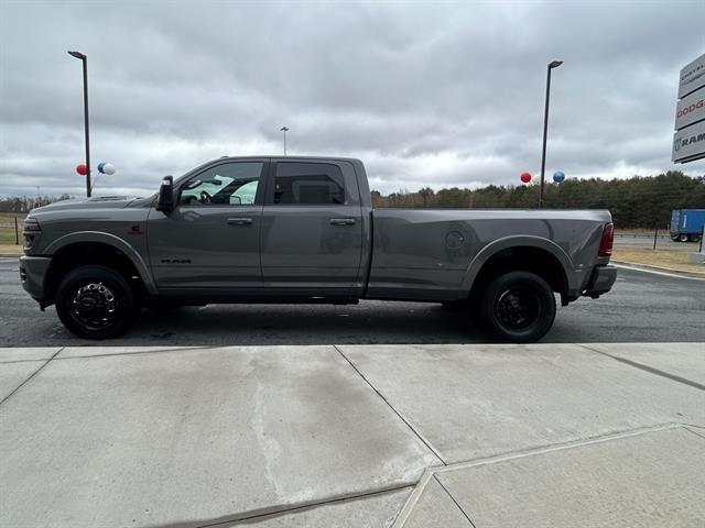 2026 Ram 3500 Limited photo 4