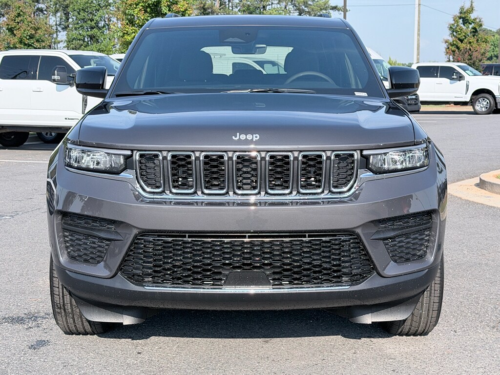 New 2026 Jeep Grand Cherokee LAREDO 4X2 Sport Utility