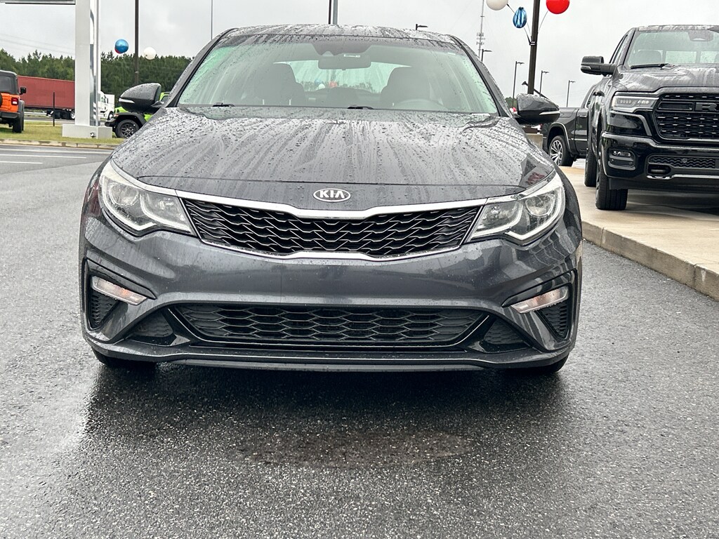 2019 Kia Optima LX photo 2