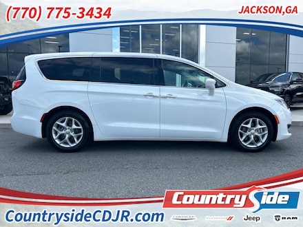 2018 Chrysler Pacifica Touring Plus Van