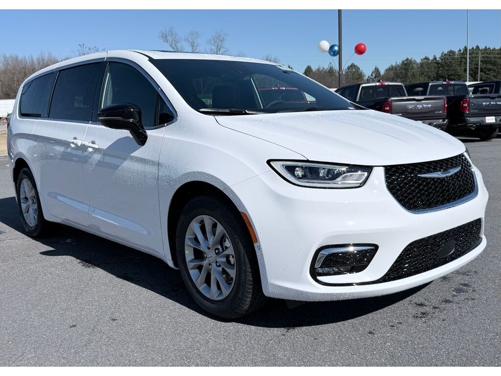New 2026 Chrysler Pacifica LIMITED Passenger Van