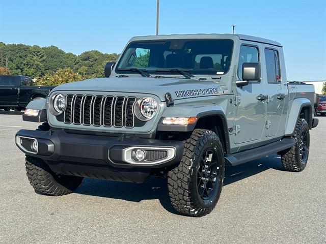 2025 Jeep Gladiator High Tide's photo