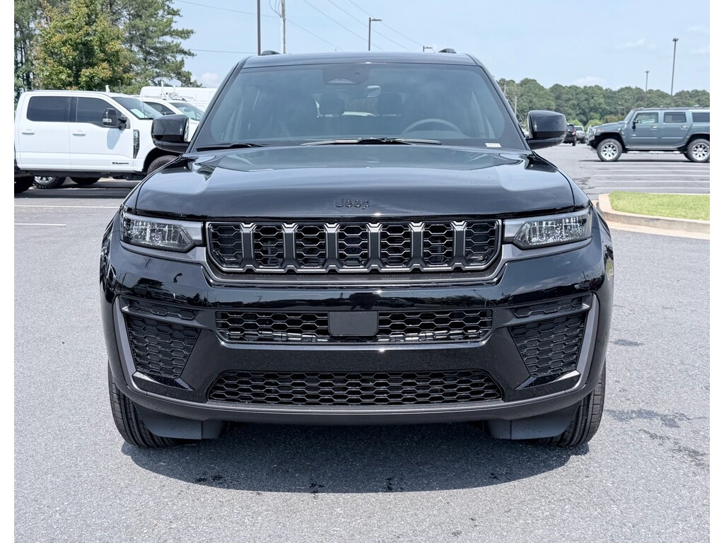 New 2026 Jeep Grand Cherokee L LAREDO ALTITUDE 4X2 Sport Utility