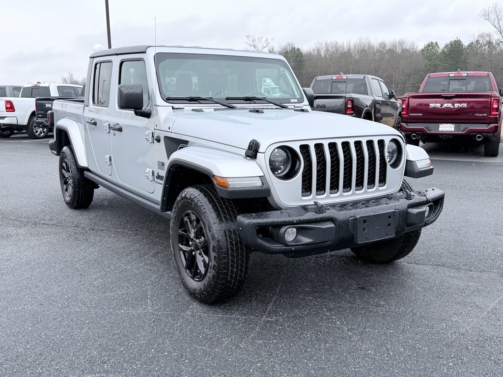 Used 2023 Jeep Gladiator Freedom Crew Cab