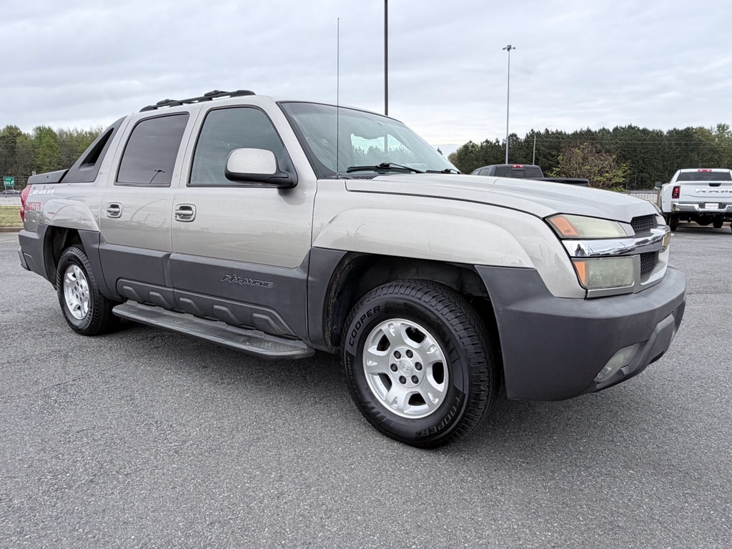 Used 2003 Chevrolet Avalanche Base with VIN 3GNEC13T53G145972 for sale in Jackson, GA