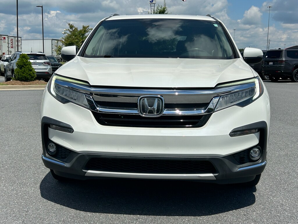 2019 Honda Pilot Touring photo 2