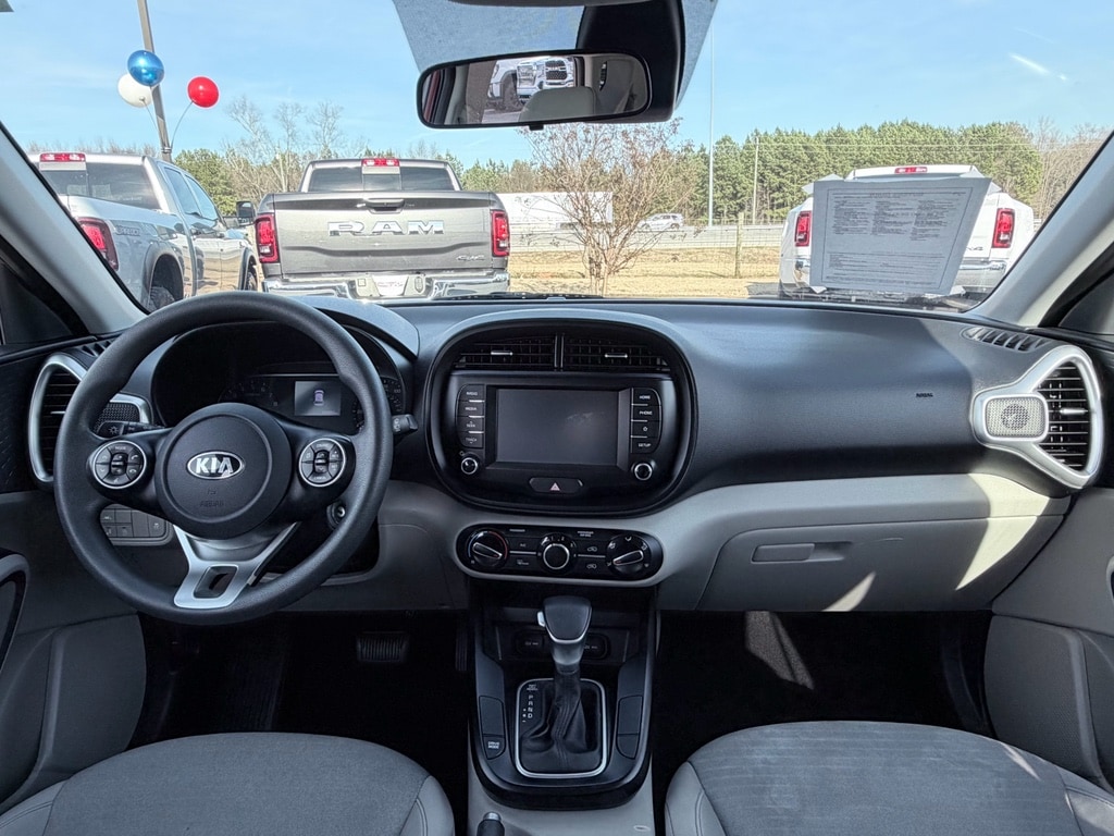 2020 Kia Soul S - Photo 18