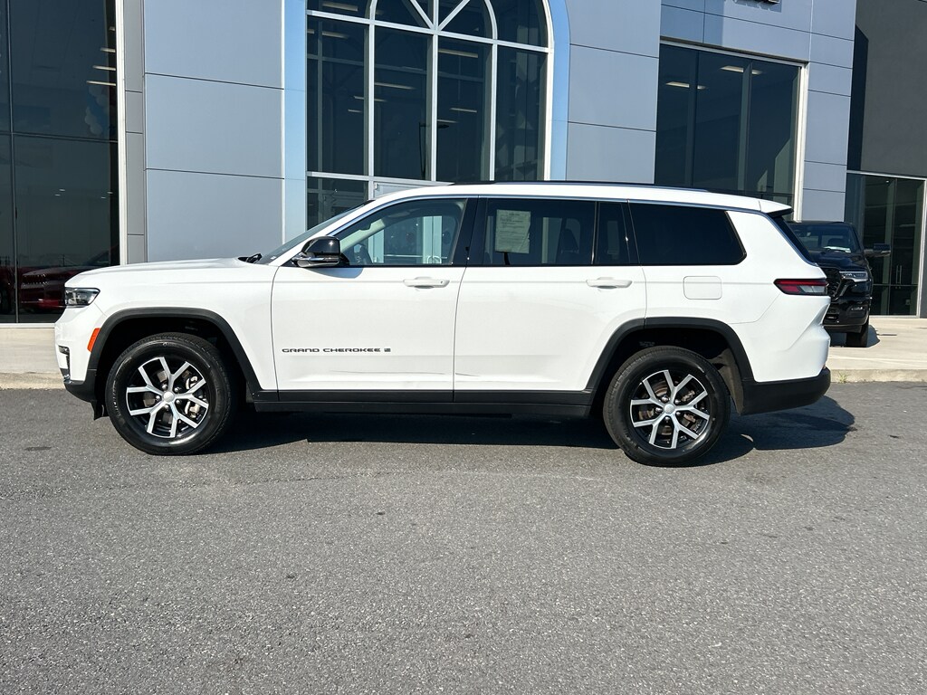 2023 Jeep Grand Cherokee Limited photo 4