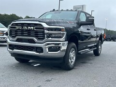 2025 Ram 2500 TRADESMAN CREW CAB 4X4 6'4 BOX Pickup