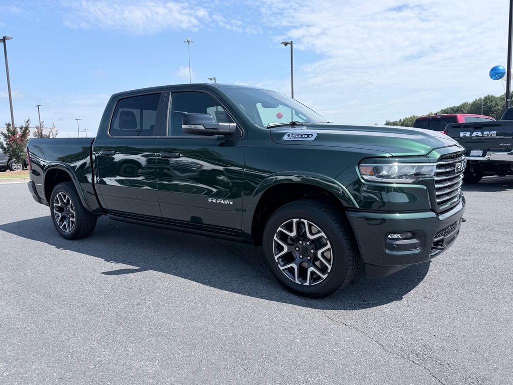 New 2026 Ram 1500 LARAMIE CREW CAB 4X4 5'7 BOX Pickup