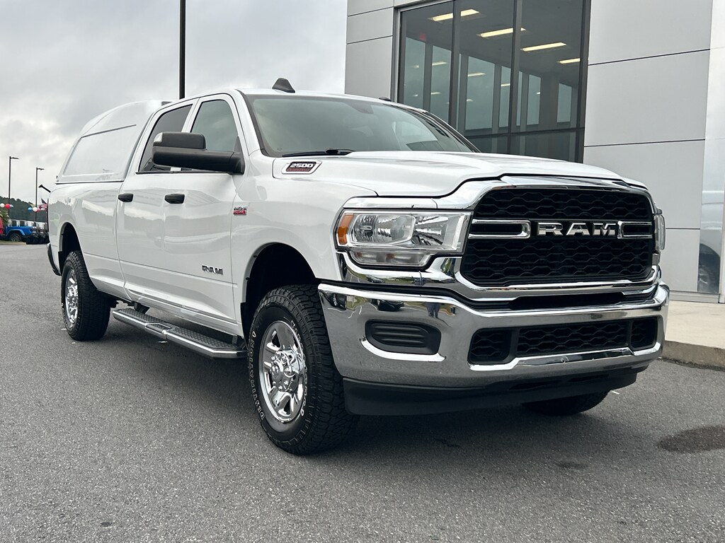 2022 Ram 2500 Tradesman photo 3