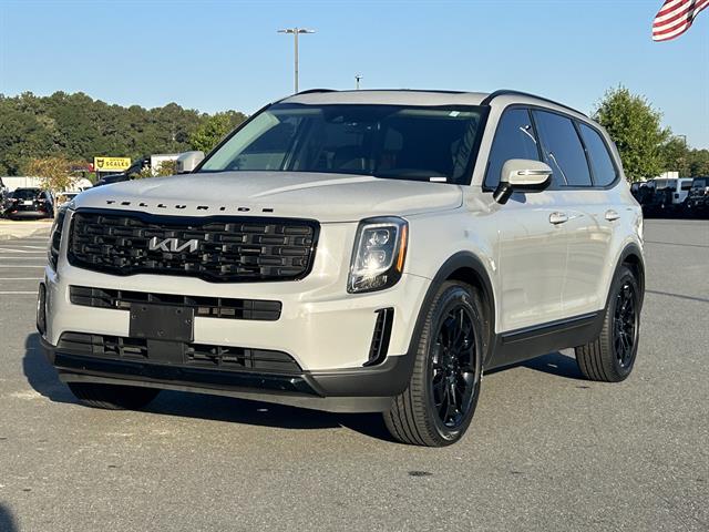 2022 Kia Telluride EX photo 3