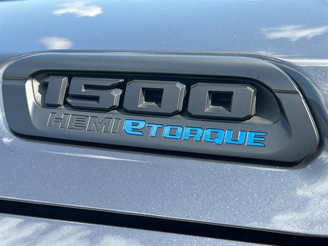 2023 Ram 1500 Big Horn photo 3
