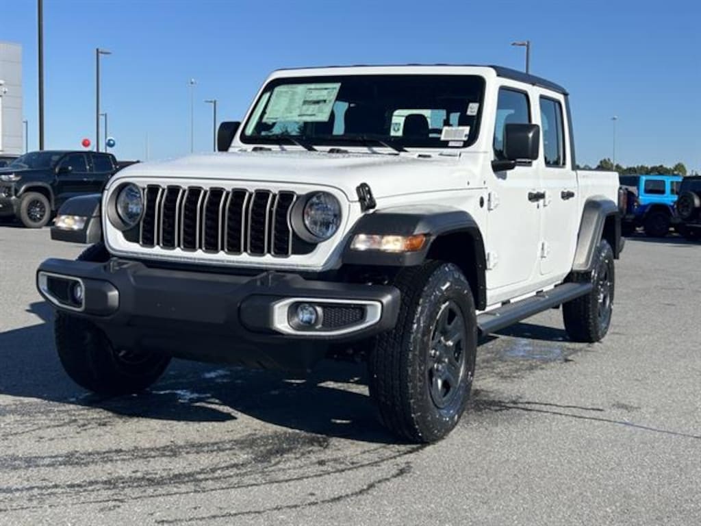 New 2025 Jeep Gladiator SPORT 4X4 Pickup