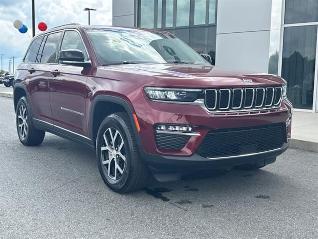 Used 2023 Jeep Grand Cherokee Limited SUV