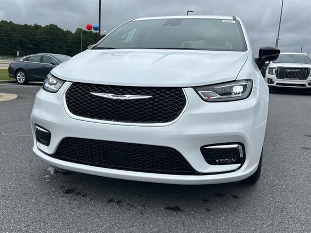 New 2026 Chrysler Pacifica SELECT Passenger Van