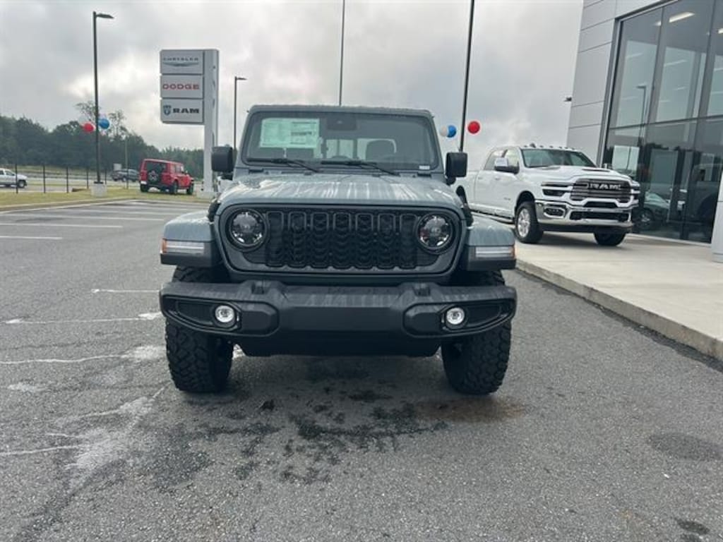 New 2025 Jeep Gladiator WILLYS 4X4 Pickup