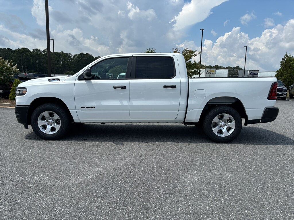 New 2026 Ram 1500 TRADESMAN CREW CAB 4X2 5'7 BOX Pickup
