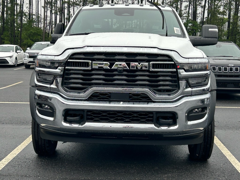 New 2025 Ram 4500 Chassis Cab 4500 TRADESMAN CHASSIS CREW CAB 4X4 60' CA Pickup